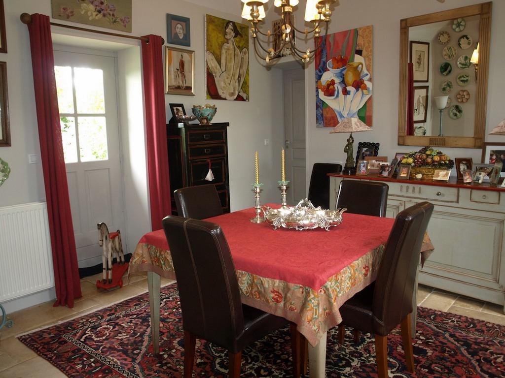 ホテルLe Vivier Challes 部屋 写真